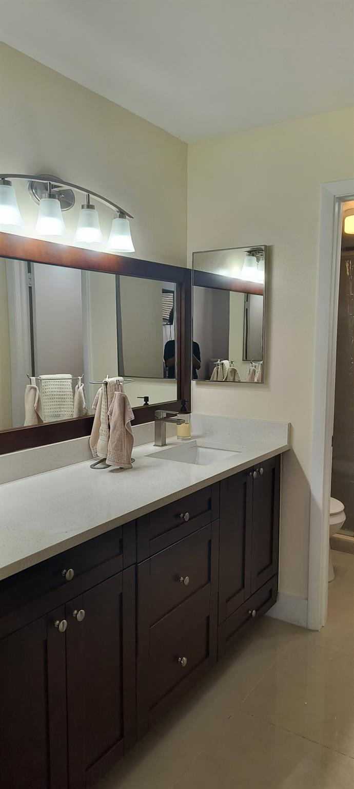 SUNRISE LAKES IV - Residential