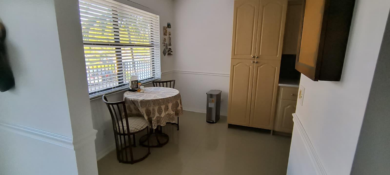 SUNRISE LAKES IV - Residential