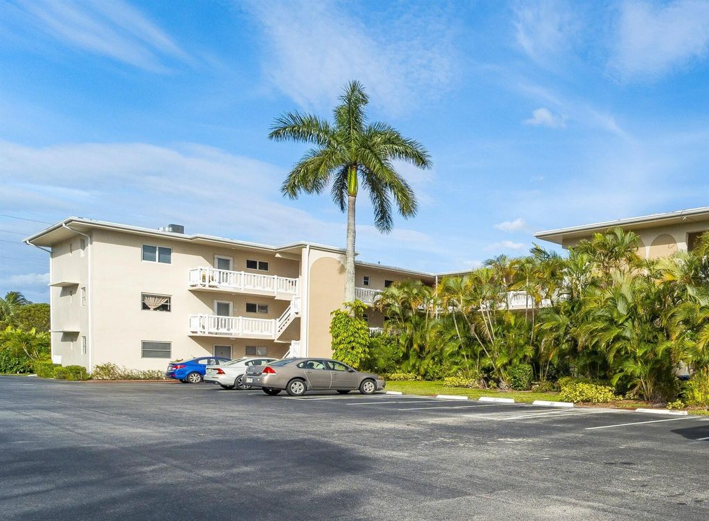 Photo of 2647 N Garden Drive #101, Lake Worth, FL 33461 (MLS # R10950347)