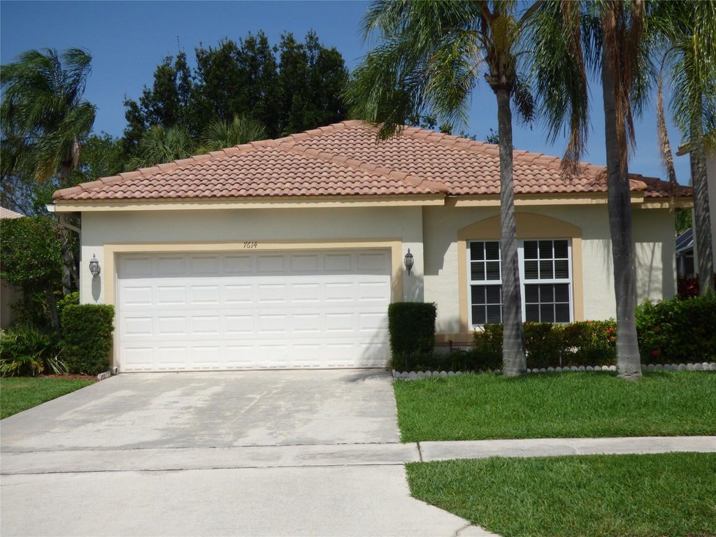 Photo of 7614 Colony Lake Drive, Boynton Beach, FL 33436 (MLS # F10507040)