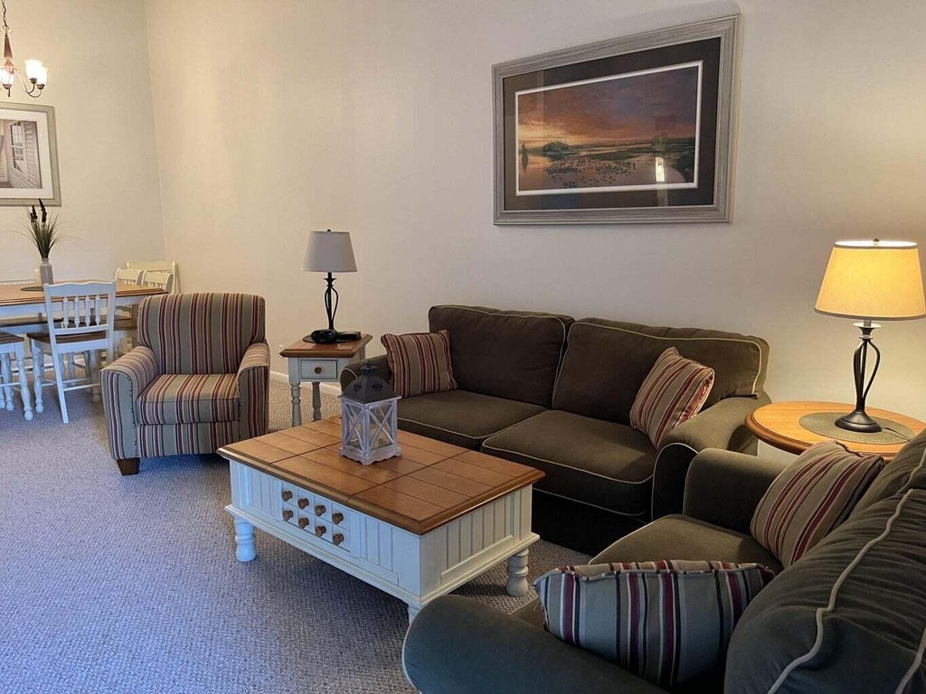 Photo of 6327 Chasewood G Drive #G, Jupiter, FL 33458 (MLS # R11099646)