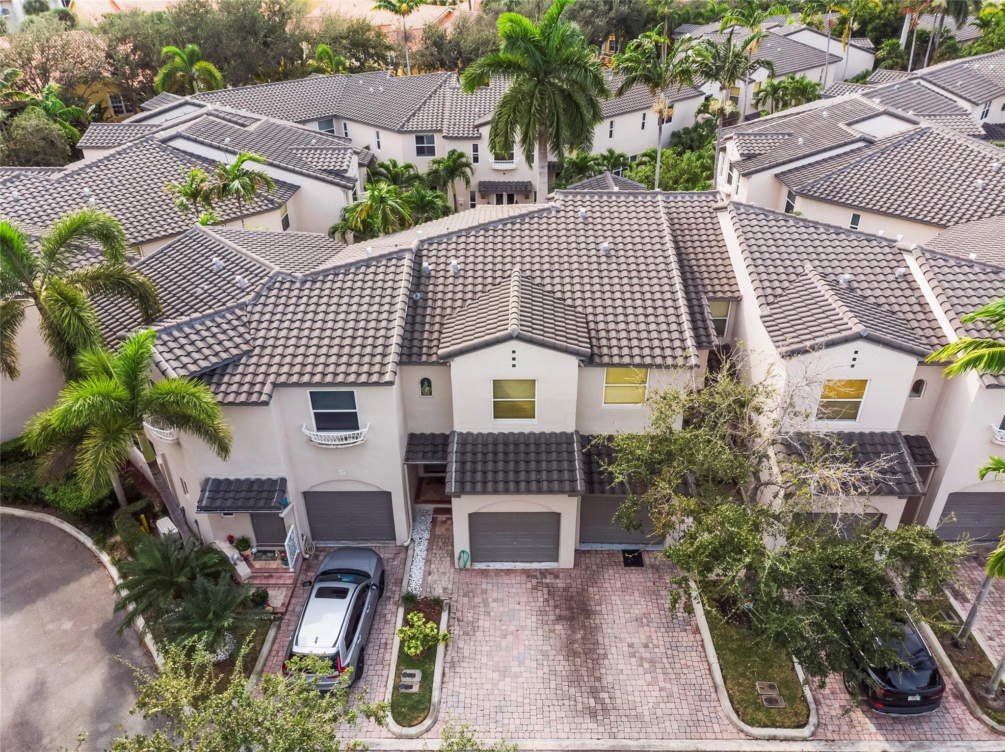 Oceanwalk Villas Condo - Residential