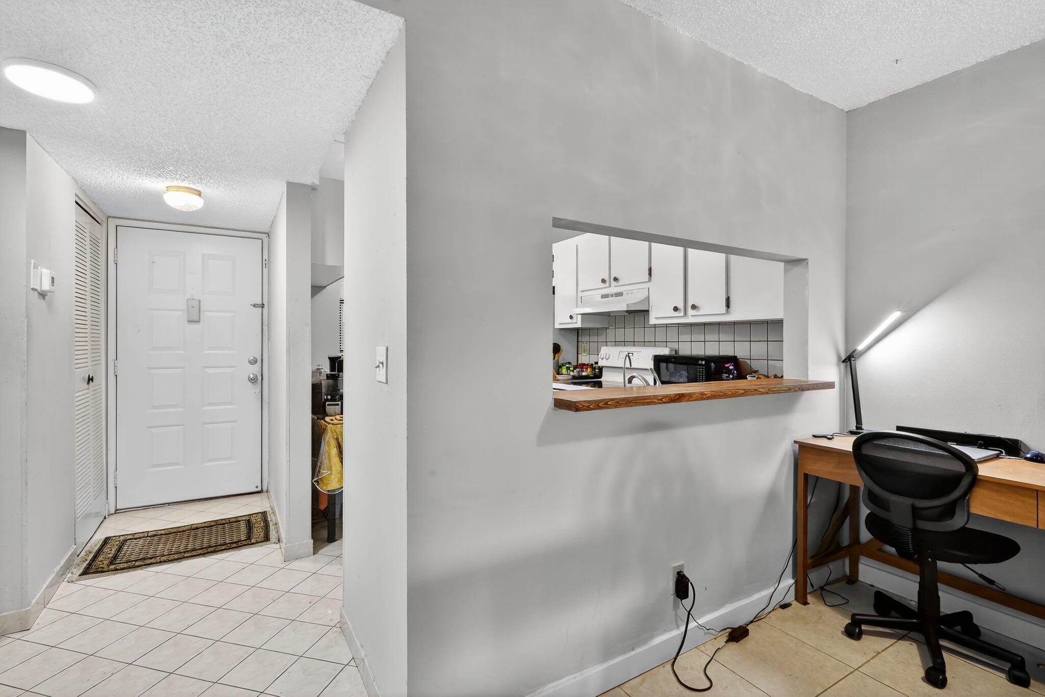 7142 Golf Colony Court 102