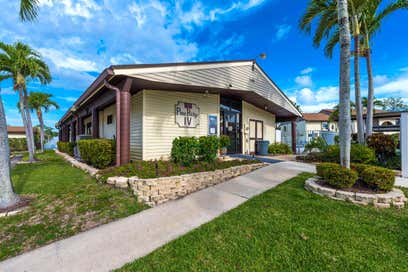 3561 Tall Pine Way D-1 Greenacres FL 33463