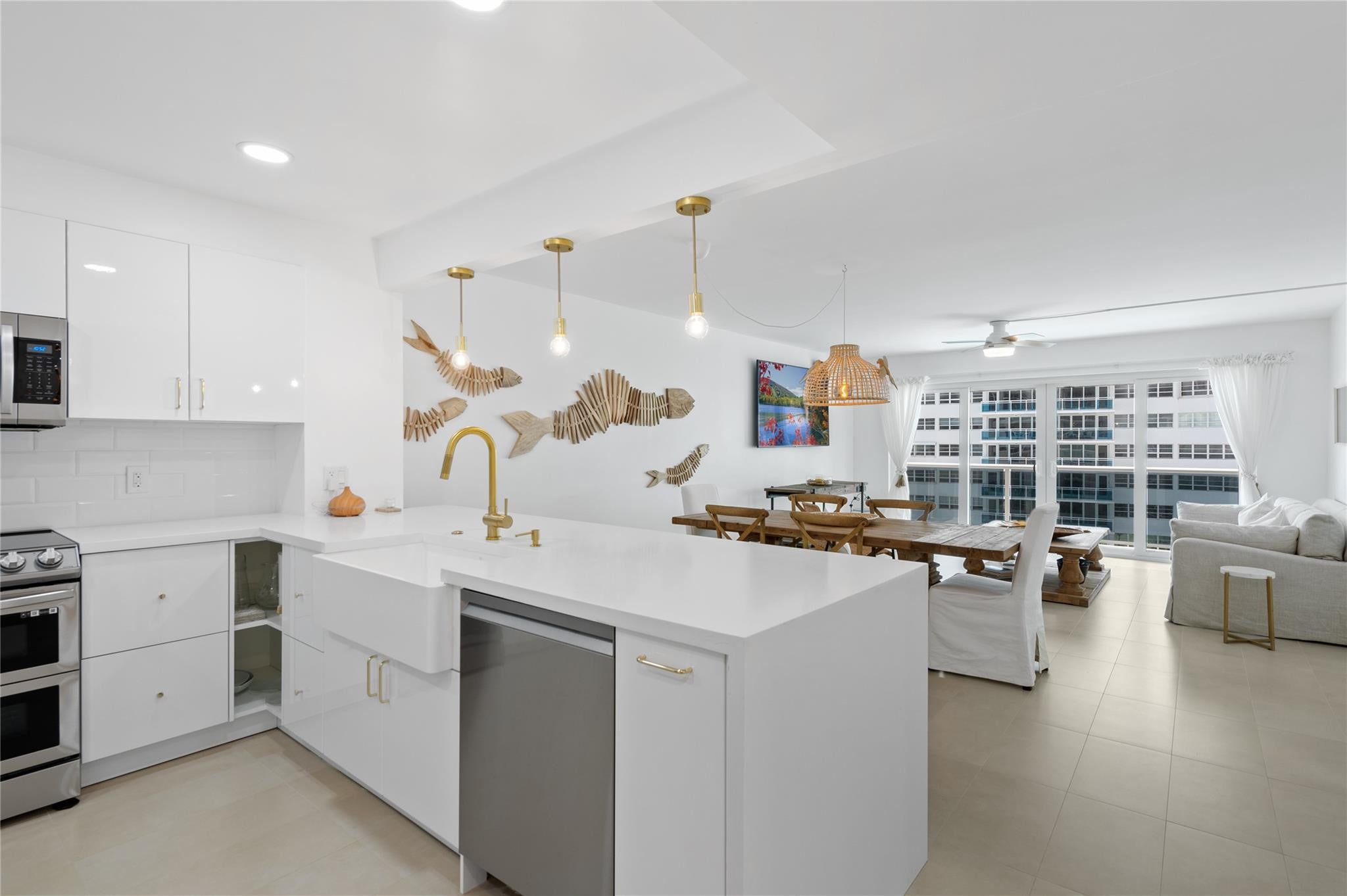 3500 GALT OCEAN Drive 604