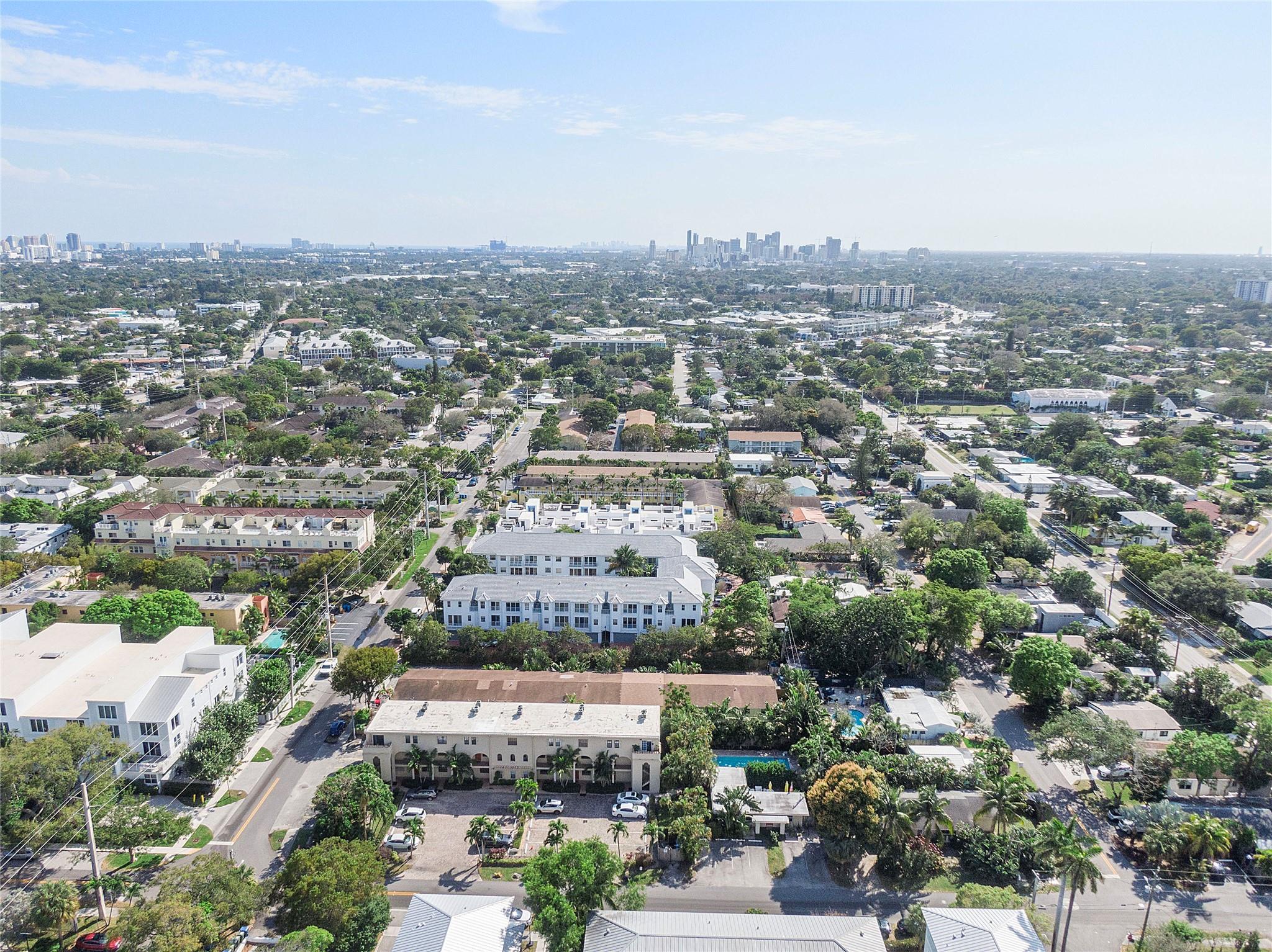 WILTON COMMONS CONDOMINIU - Residential