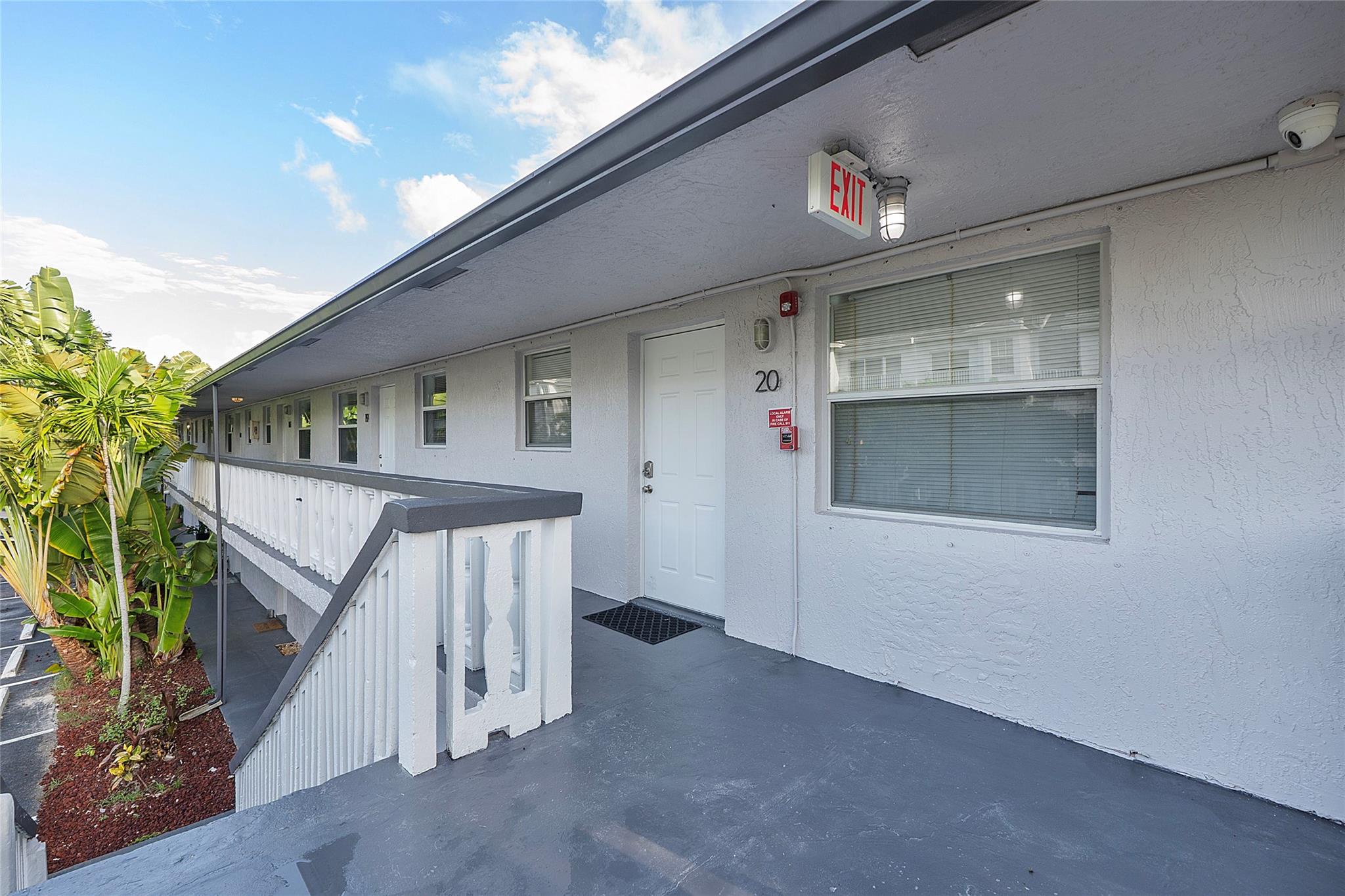 WILTON COMMONS CONDOMINIU - Residential