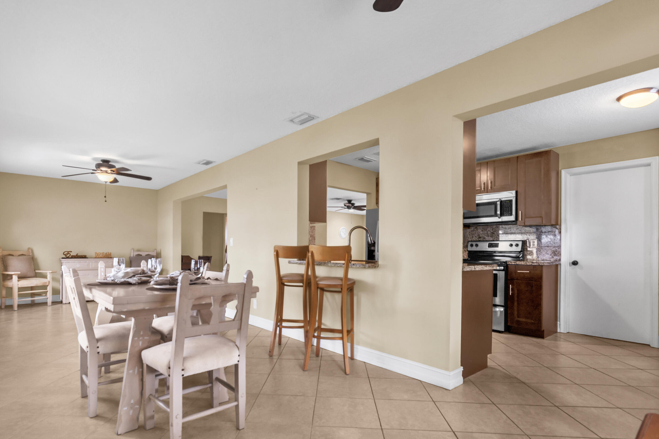 LAUDERDALE WEST 2 SEC - Residential