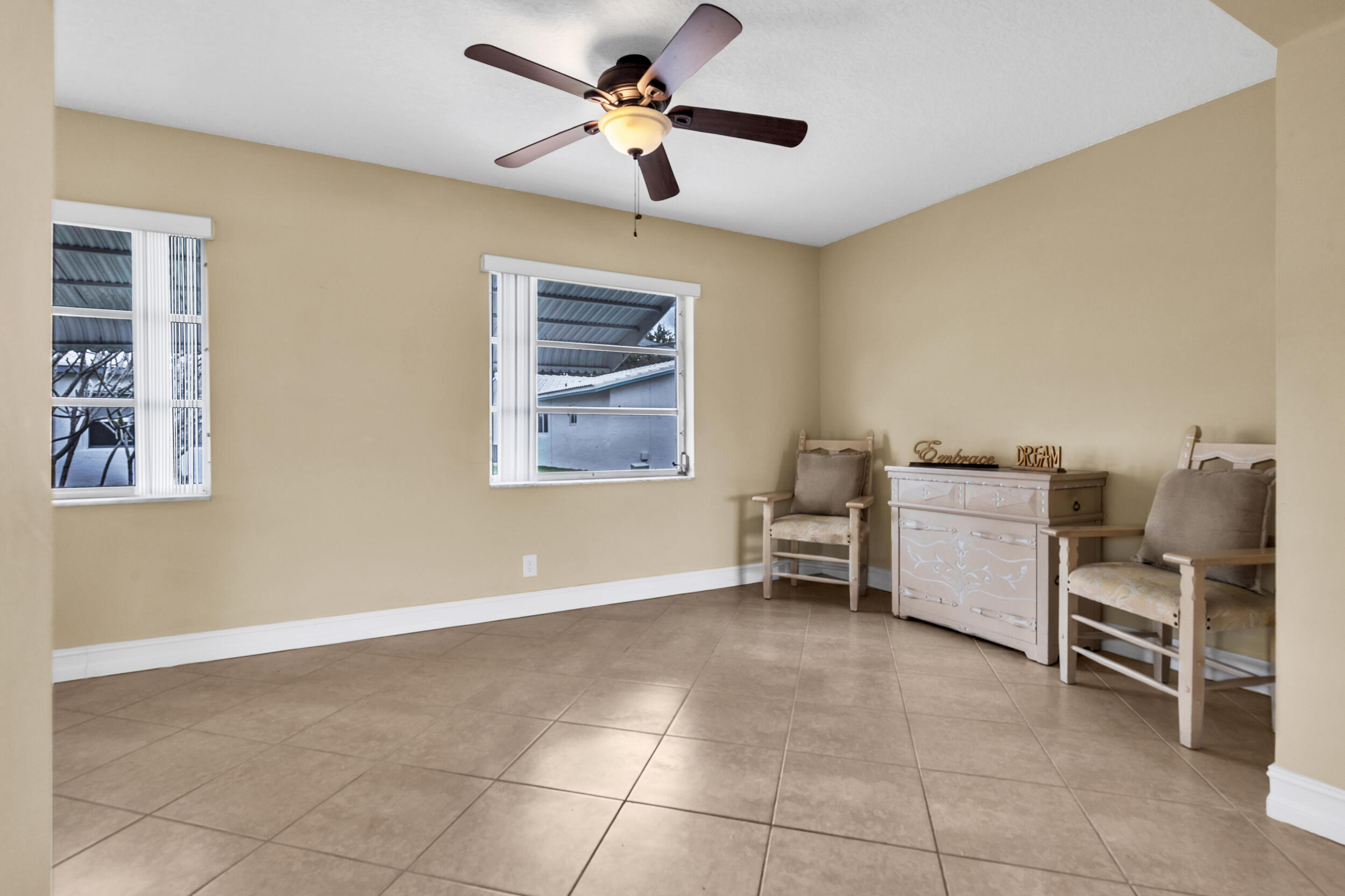 LAUDERDALE WEST 2 SEC - Residential