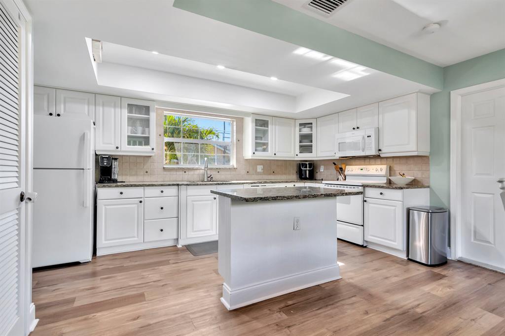 EASTWOOD - Residential