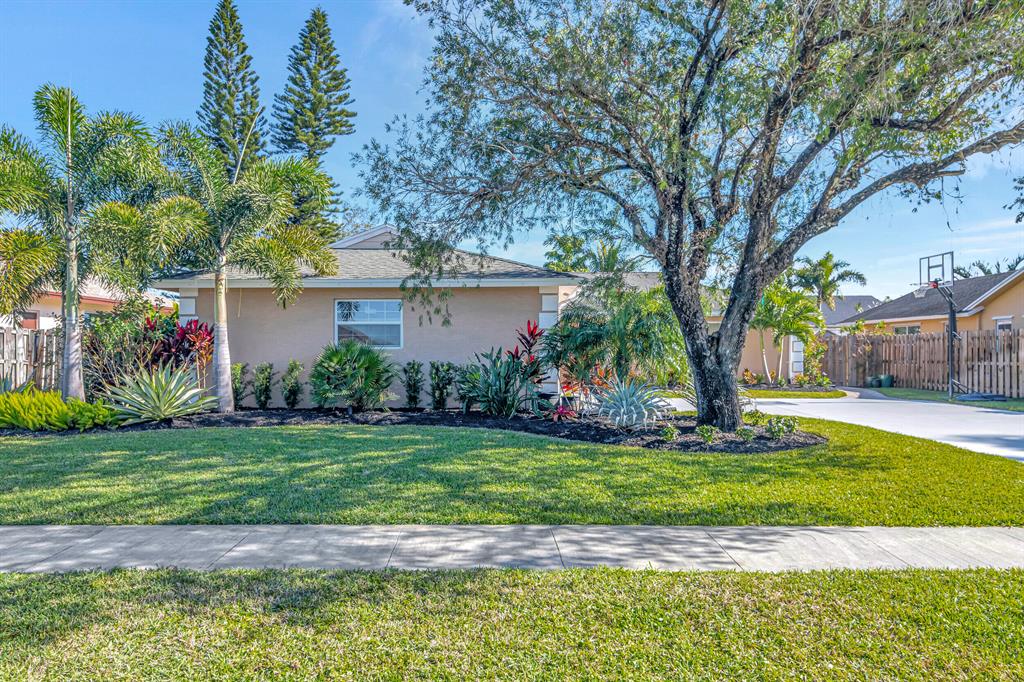 EASTWOOD - Residential