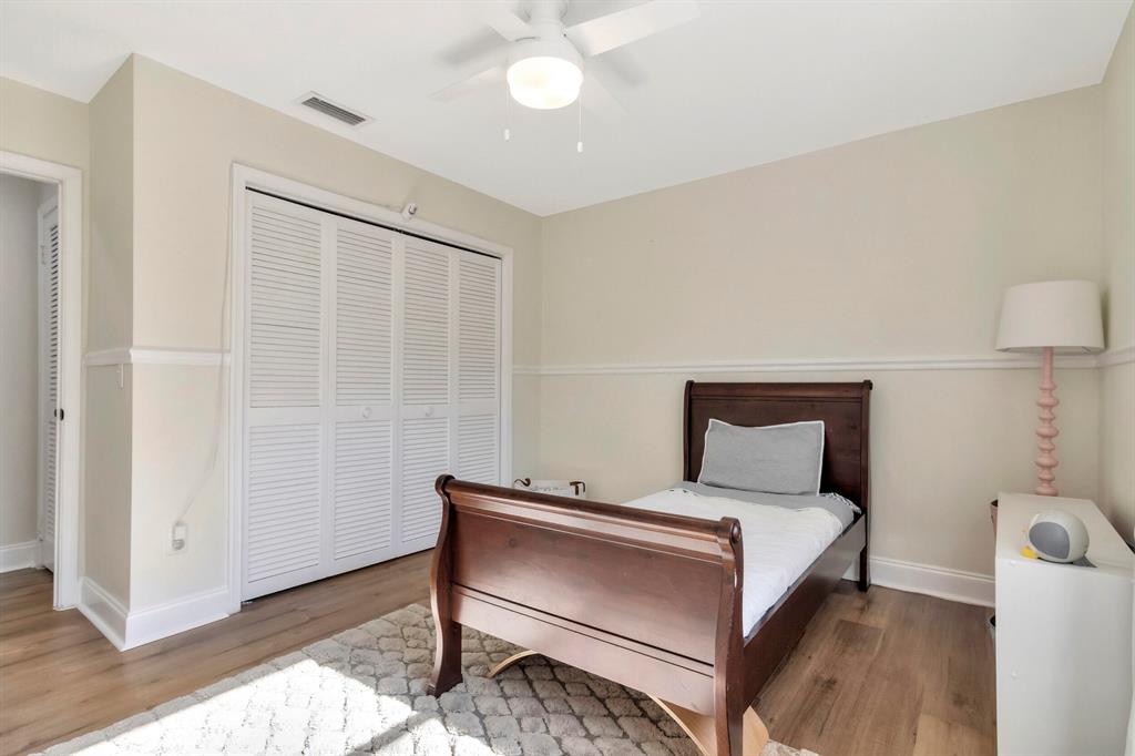 EASTWOOD - Residential