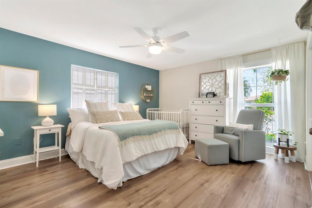 EASTWOOD - Residential