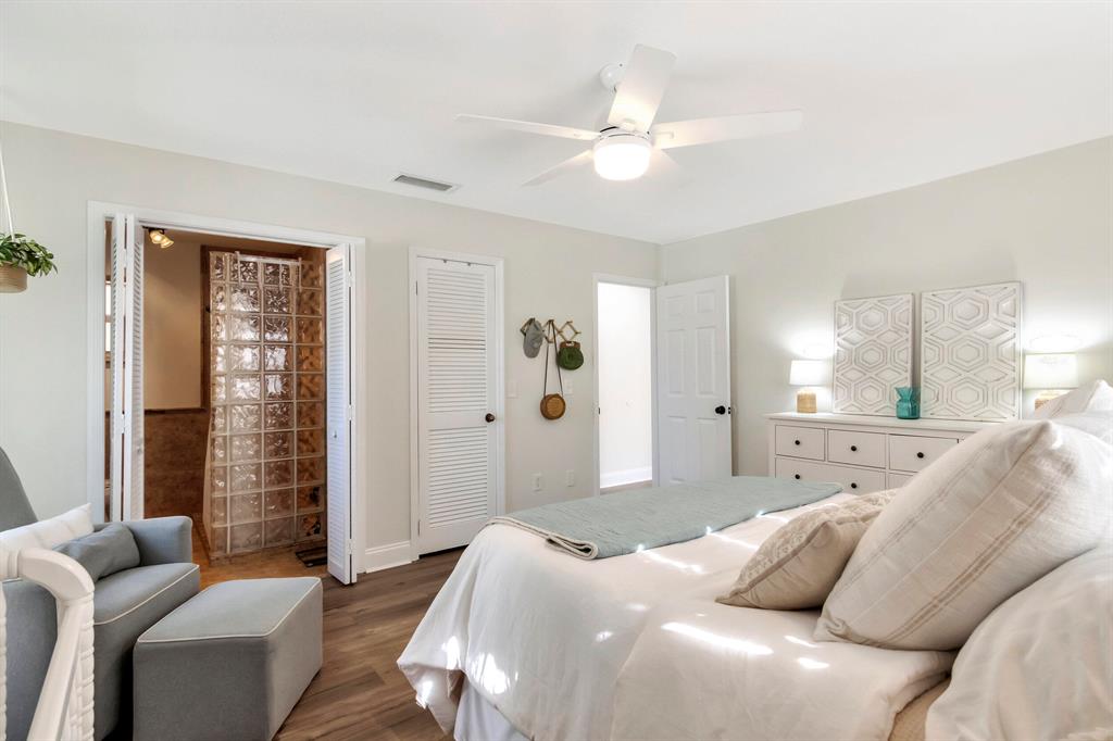 EASTWOOD - Residential