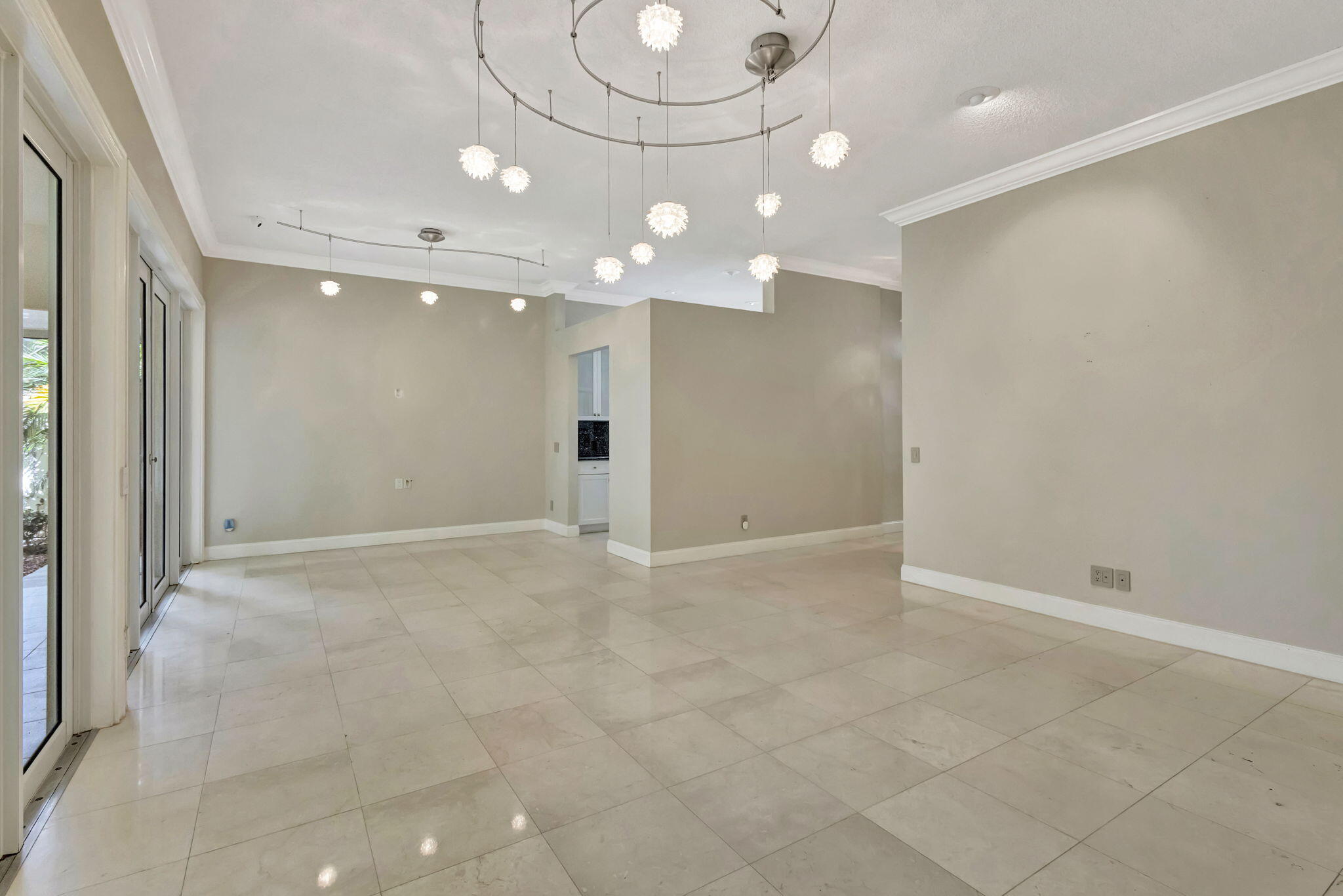 OAKS OAKS EAST 1 - Residential