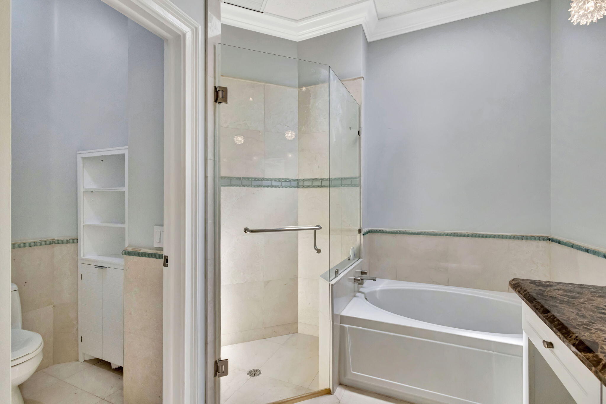 OAKS OAKS EAST 1 - Residential