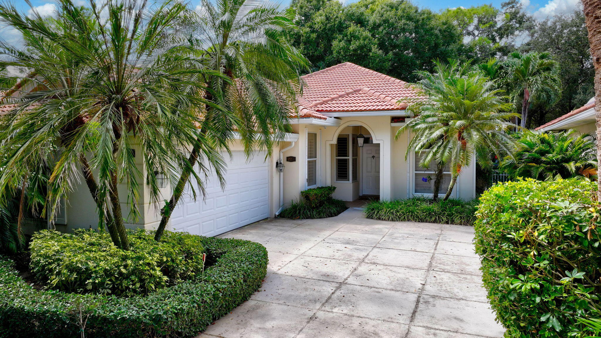 OAKS OAKS EAST 1 - Residential