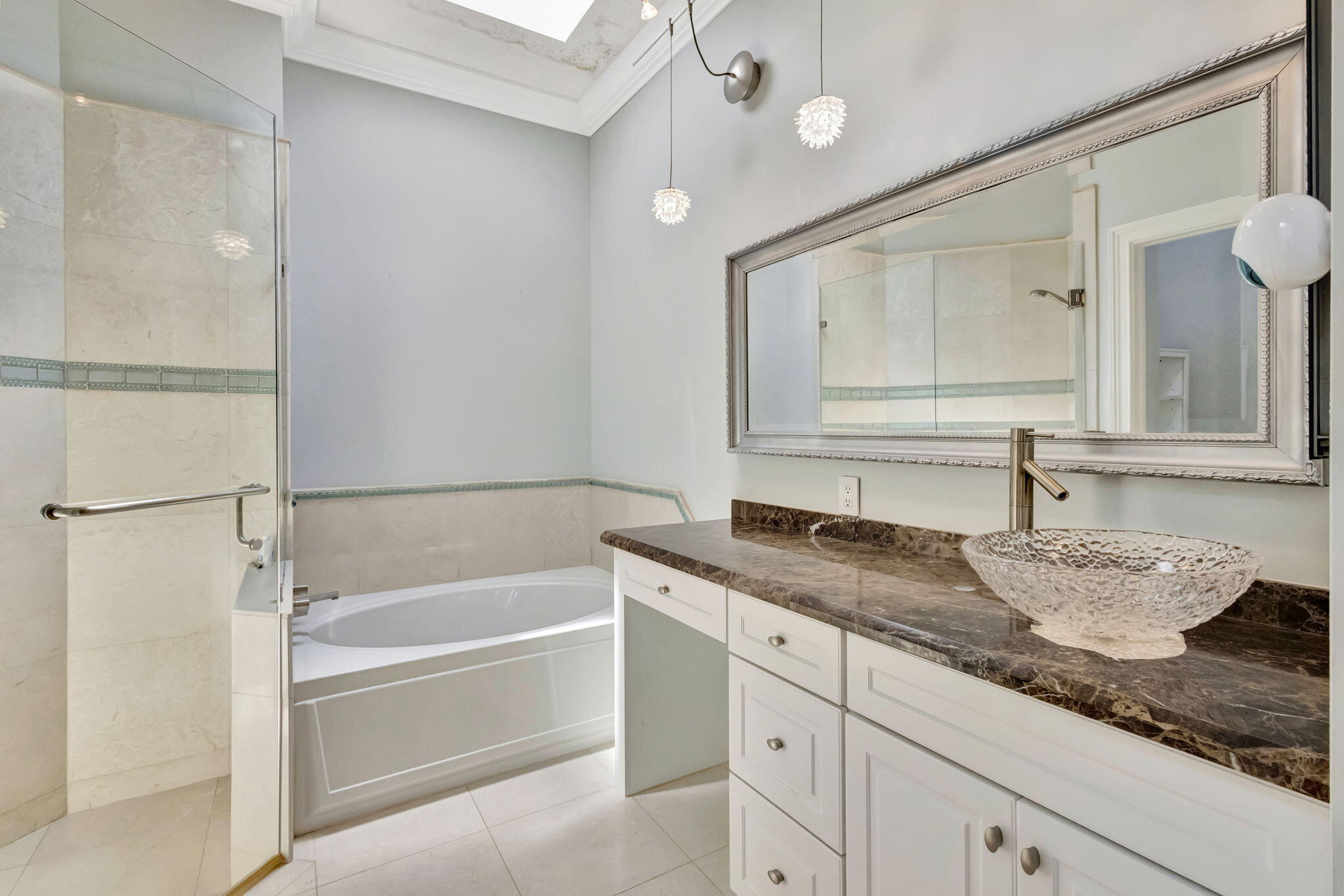 OAKS OAKS EAST 1 - Residential