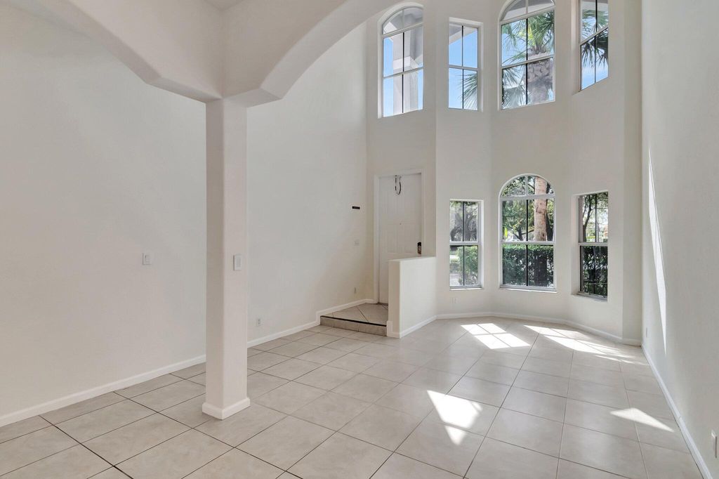Photo of 4275 Myrtle Way, Delray Beach, FL 33445 (MLS # R11091434)