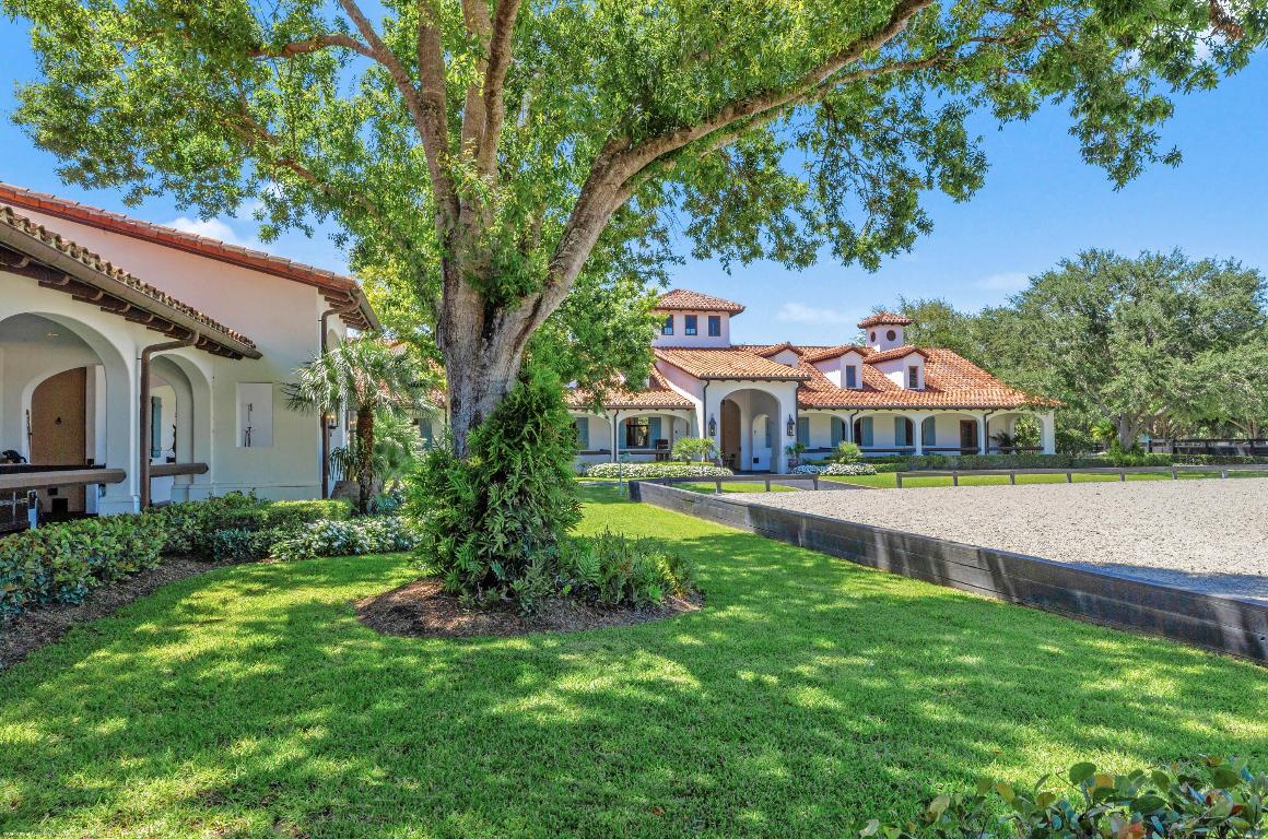 SADDLE TRAIL PARK OF WELLINGTON - Land