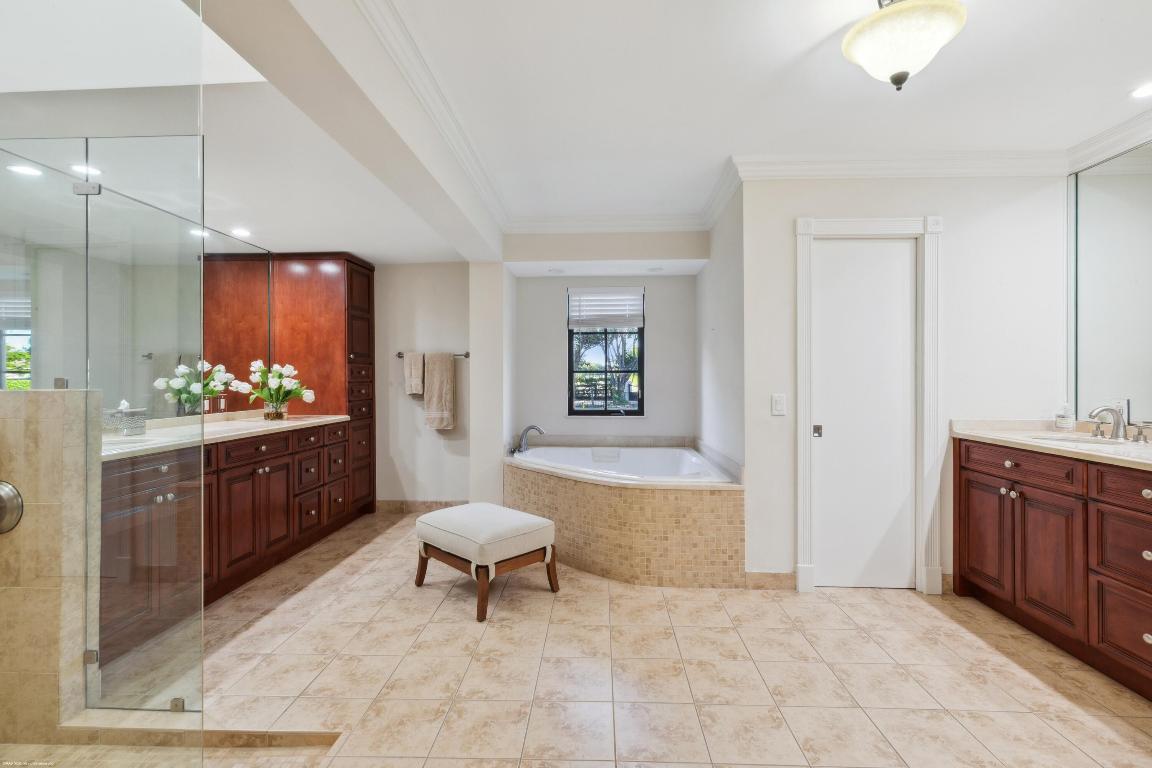 SADDLE TRAIL PARK OF WELLINGTON - Land