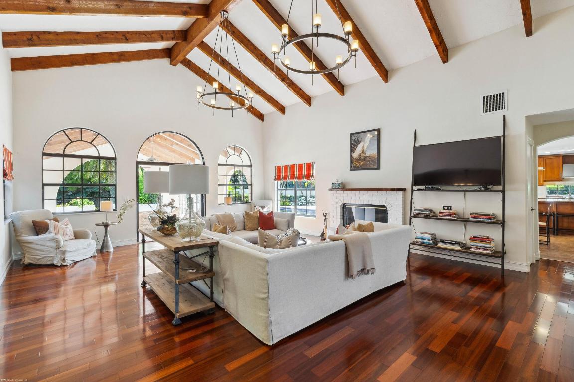 SADDLE TRAIL PARK OF WELLINGTON - Land