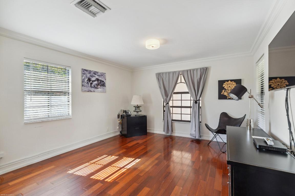 SADDLE TRAIL PARK OF WELLINGTON - Land