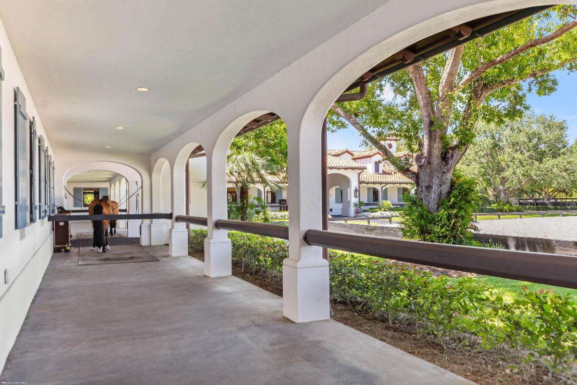 SADDLE TRAIL PARK OF WELLINGTON - Land