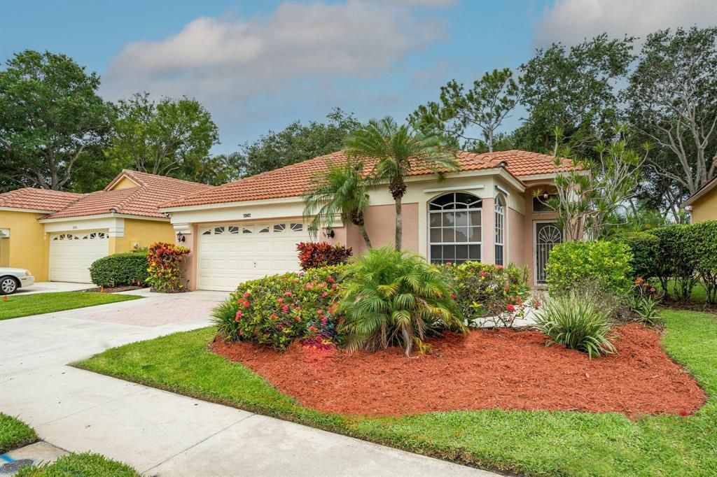 Photo of 2002 Bonisle Circle, Riviera Beach, FL 33418 (MLS # R10731018)