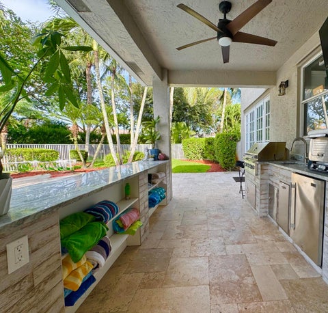 Tiny photo for 6566 Marbletree Lane, Lake Worth, FL 33467 (MLS # B26069876)