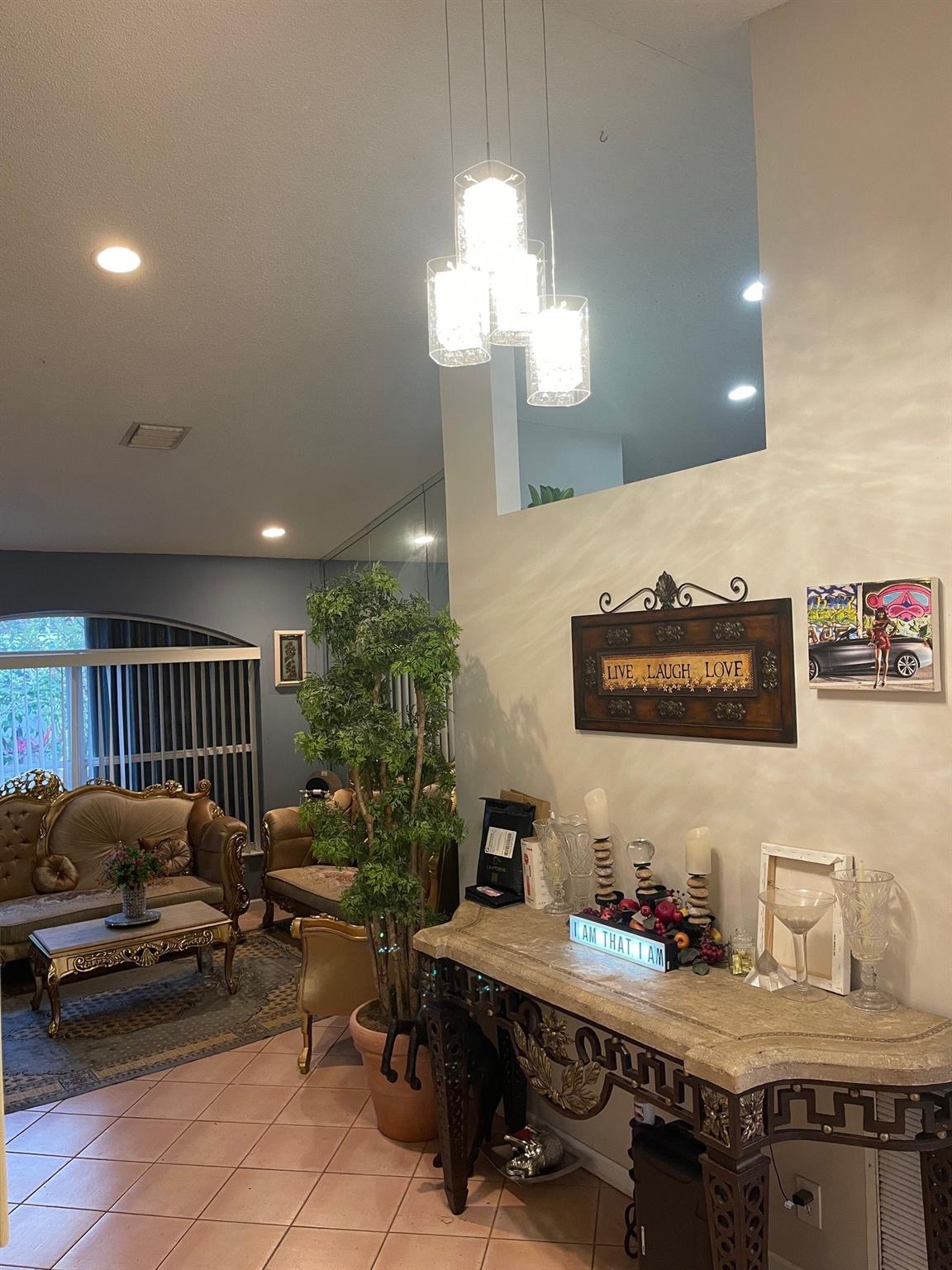 3542 N Sahara Springs
