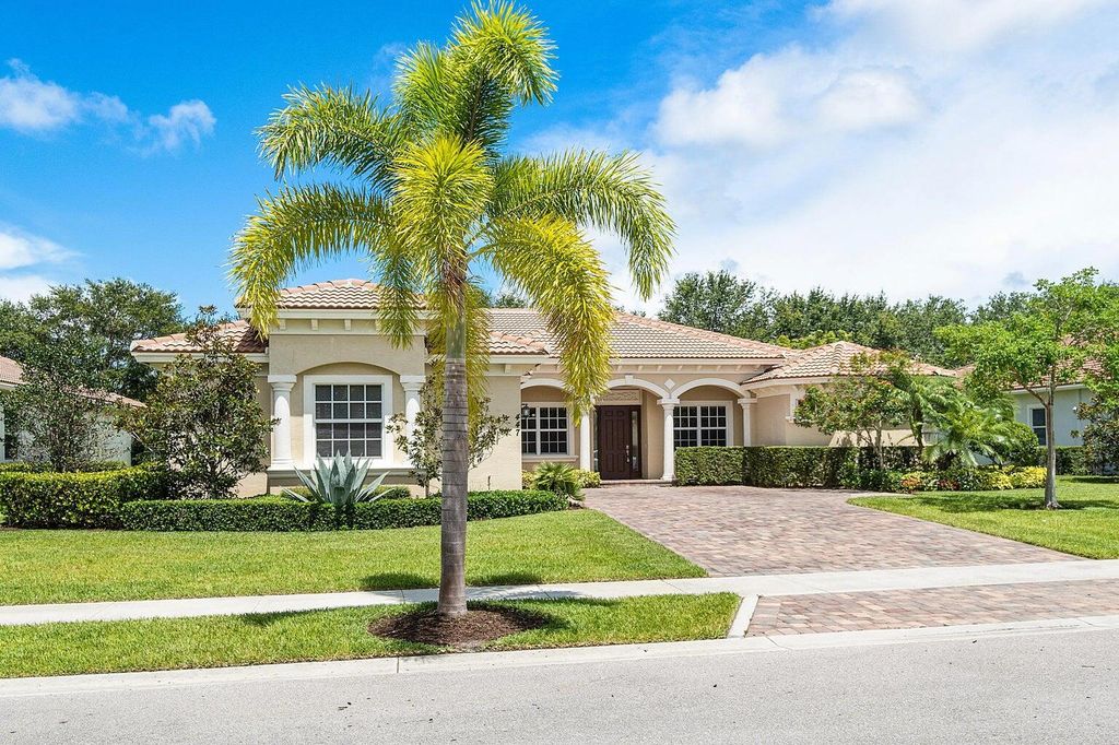 Photo of 447 Rudder Cay Way, Jupiter, FL 33458 (MLS # R11045465)