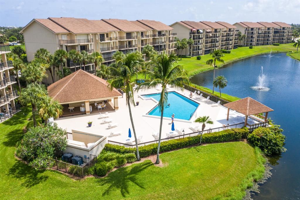 Photo of 701 Seafarer 503 Circle #503, Jupiter, FL 33477 (MLS # R10762970)