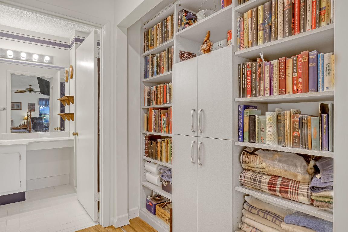 EMERALD FOREST OF WELLINGTON - Residential