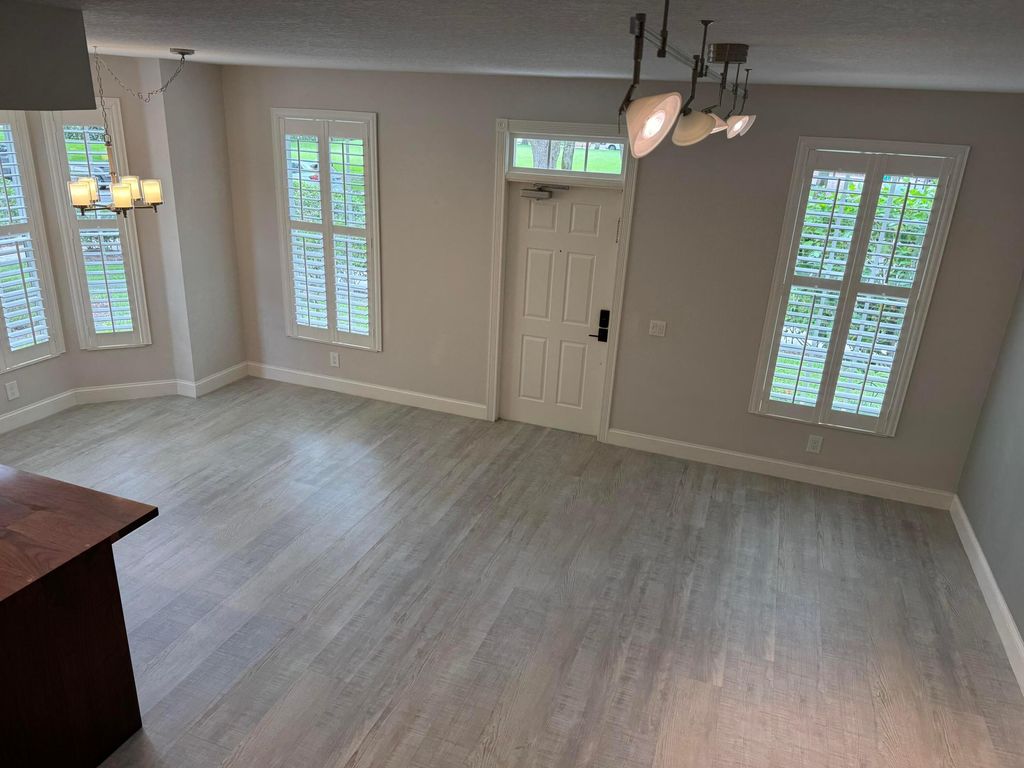 Photo of 262 Iris Drive, Jupiter, FL 33458 (MLS # R10992690)