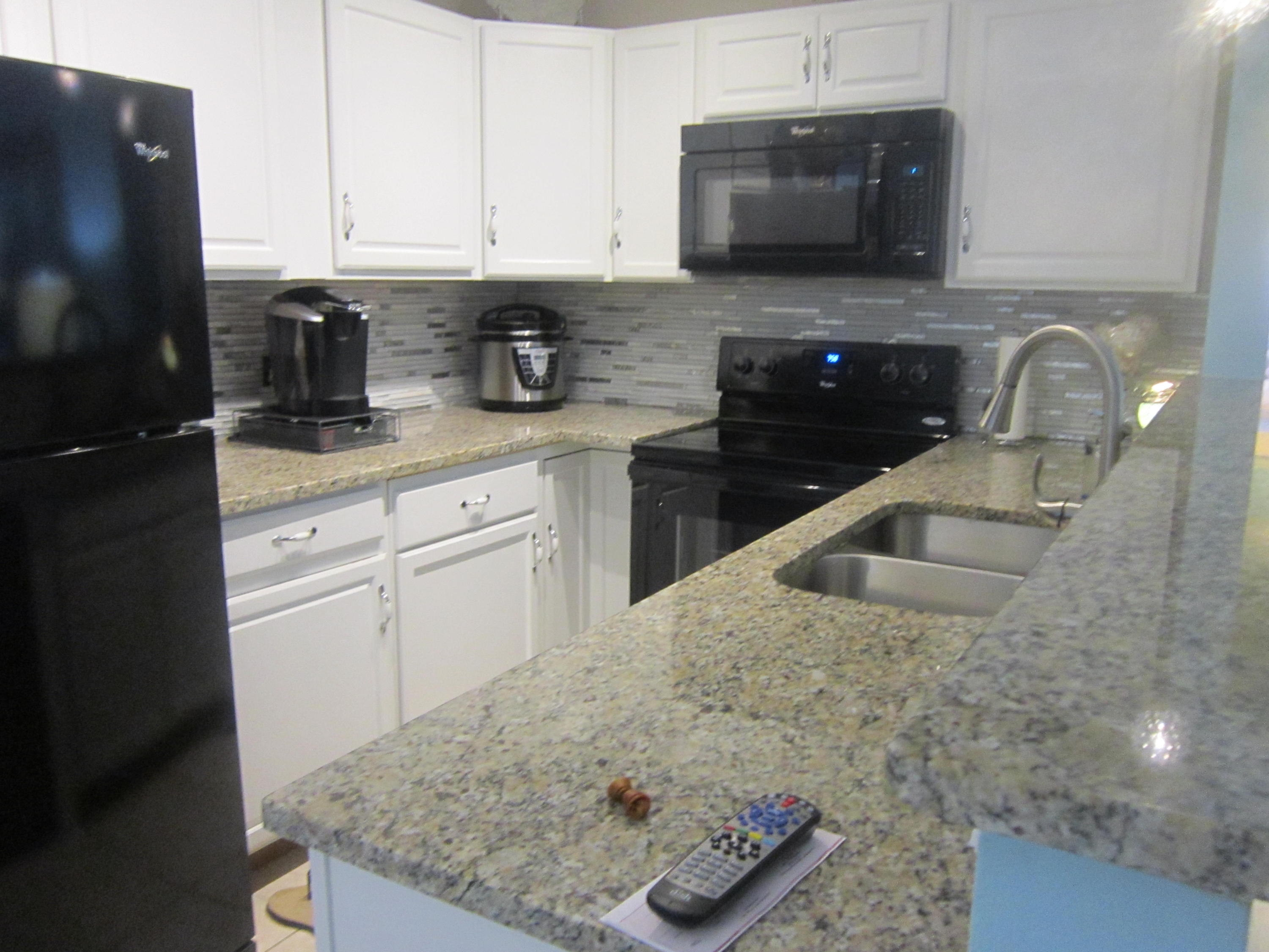 GLENWOOD VILLAGE COND - Residential