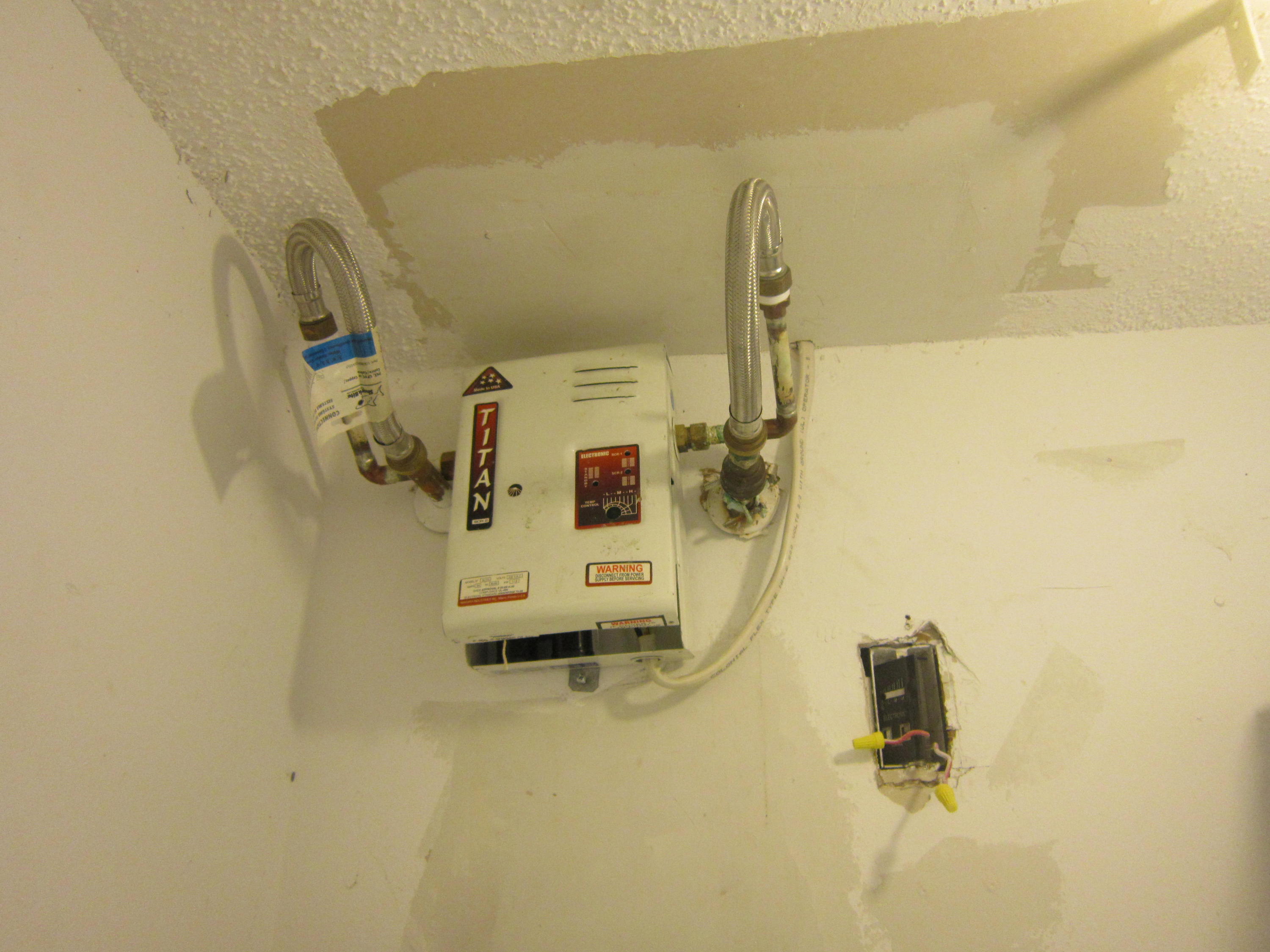 GLENWOOD VILLAGE COND - Residential