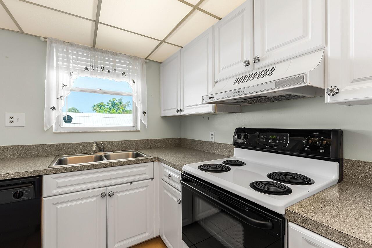 Royal Park Buildings - Residential Lease