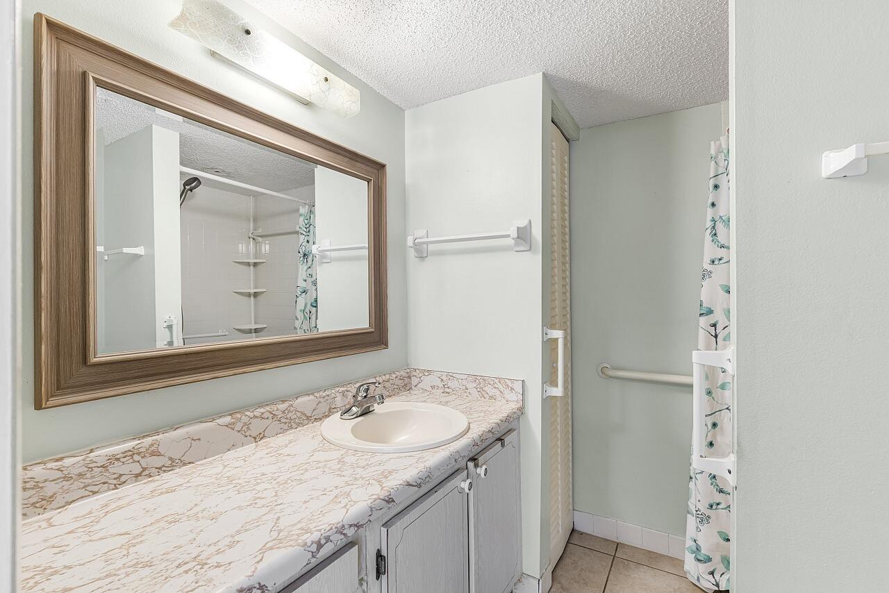 Royal Park Buildings - Residential Lease