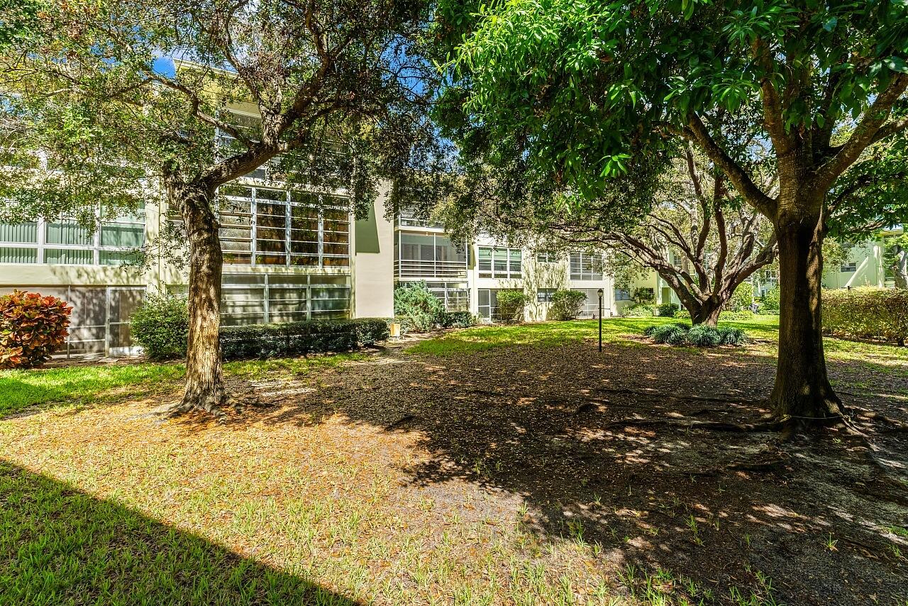 Royal Park Buildings - Residential Lease