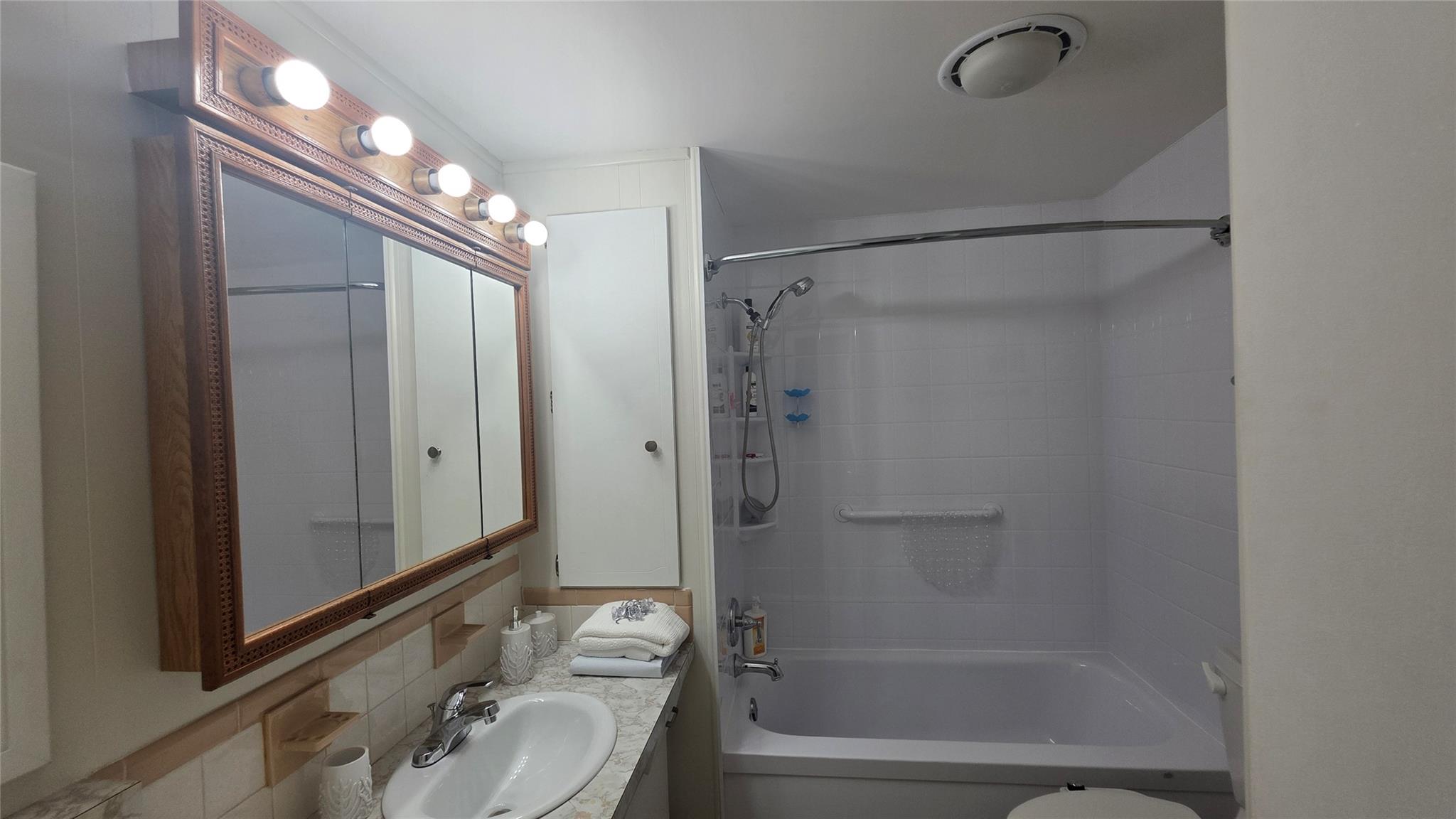 Park City Sec Two 56-25 B - Residential