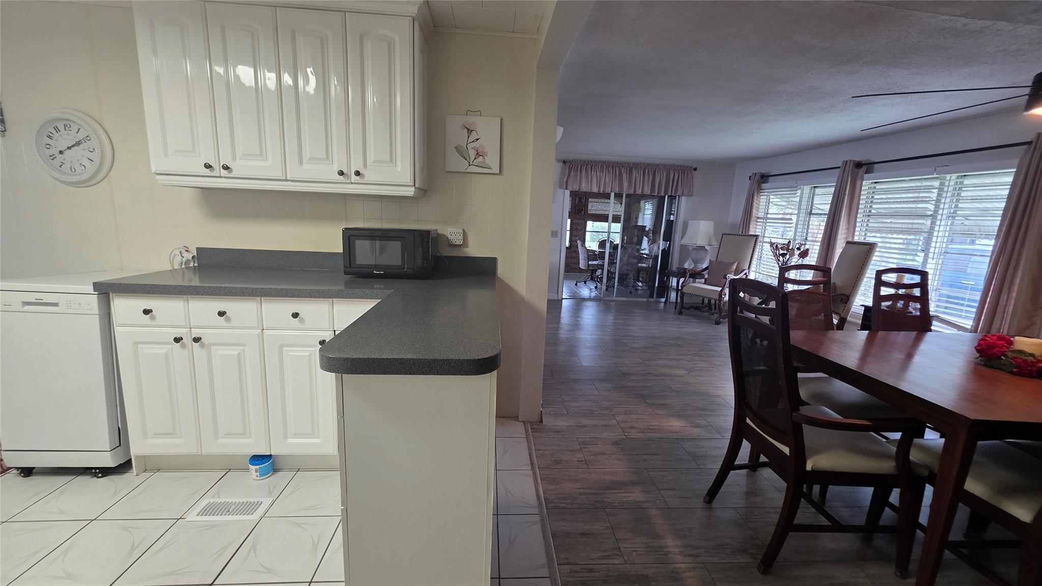 Park City Sec Two 56-25 B - Residential