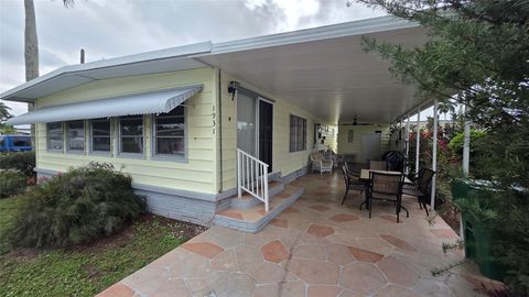 1931 SW 85th Avenue Davie FL 33324