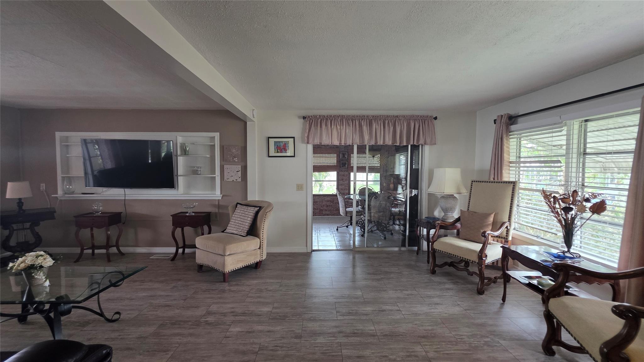 Park City Sec Two 56-25 B - Residential