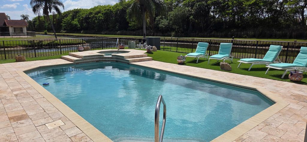 Photo of 2890 Gettysburg Lane, West Palm Beach, FL 33409 (MLS # B26002120)