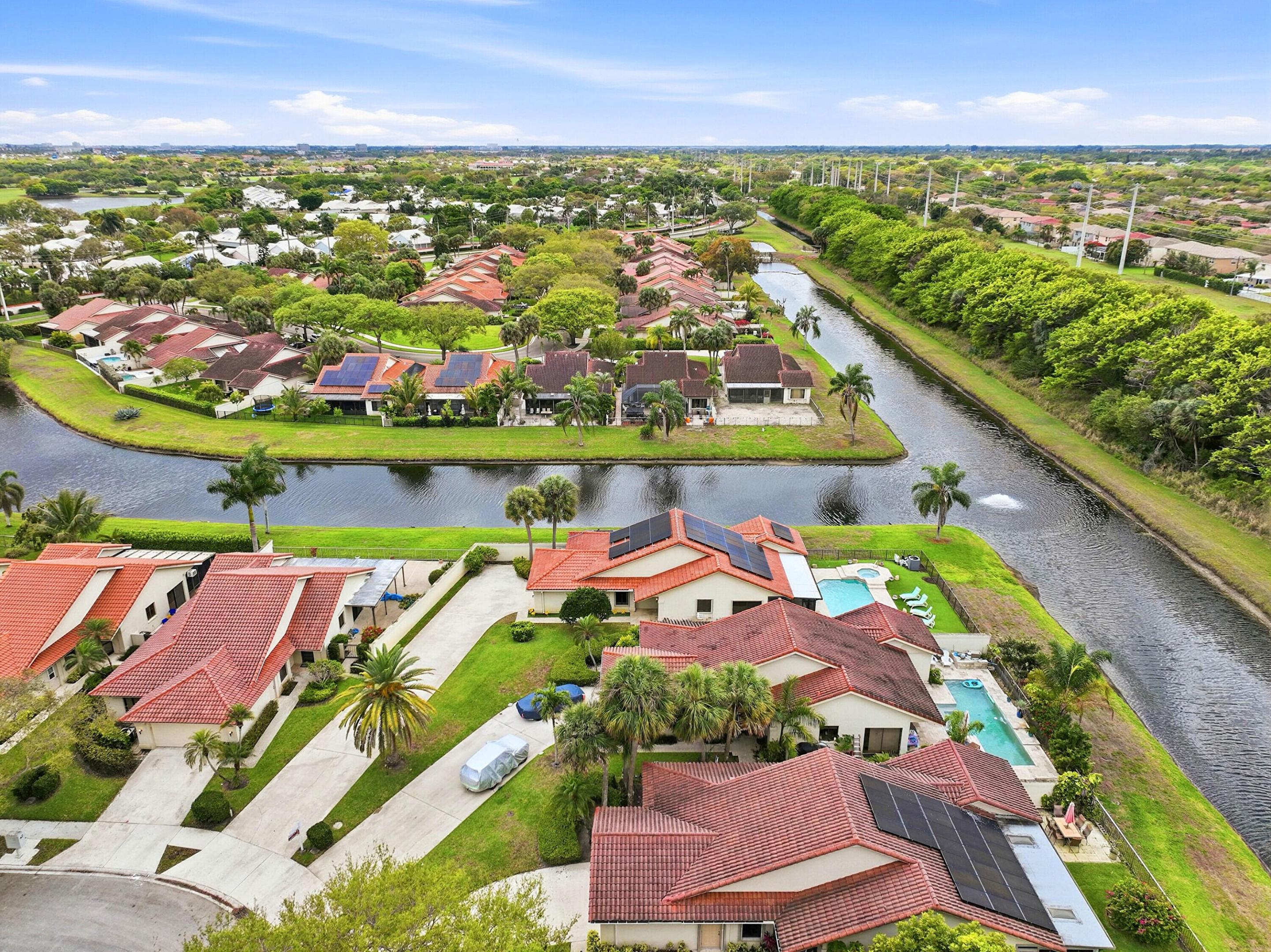 SARATOGA POINTE - Residential