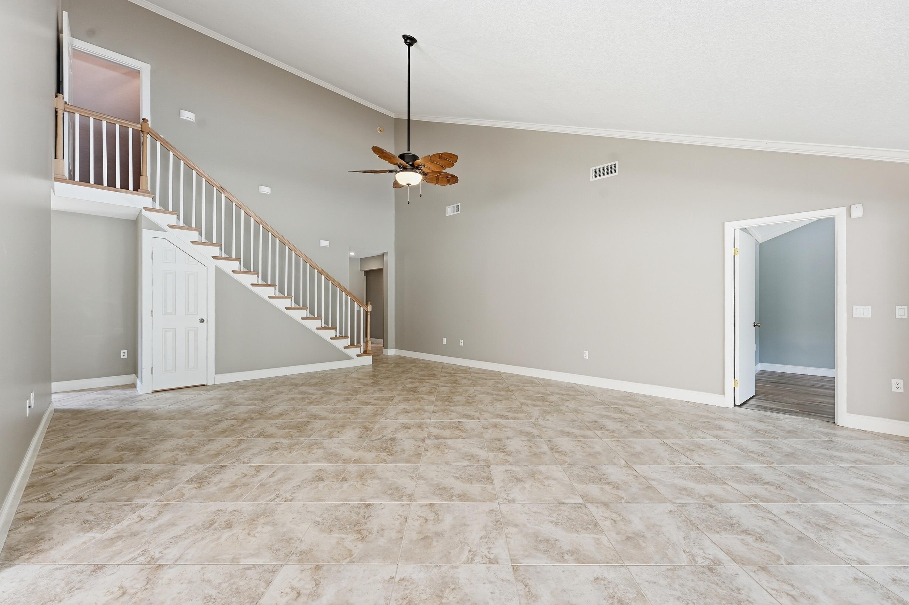 SARATOGA POINTE - Residential