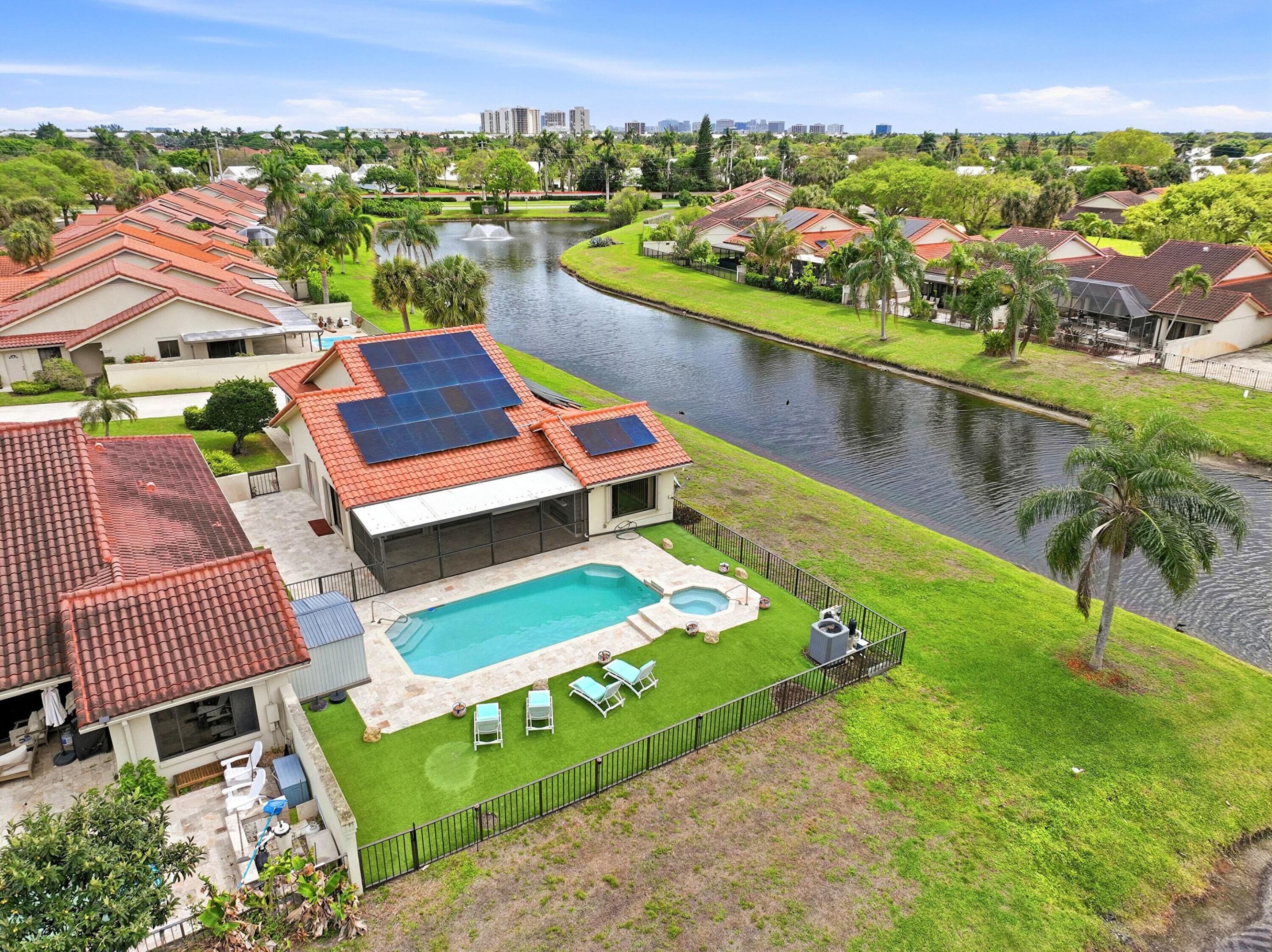 SARATOGA POINTE - Residential