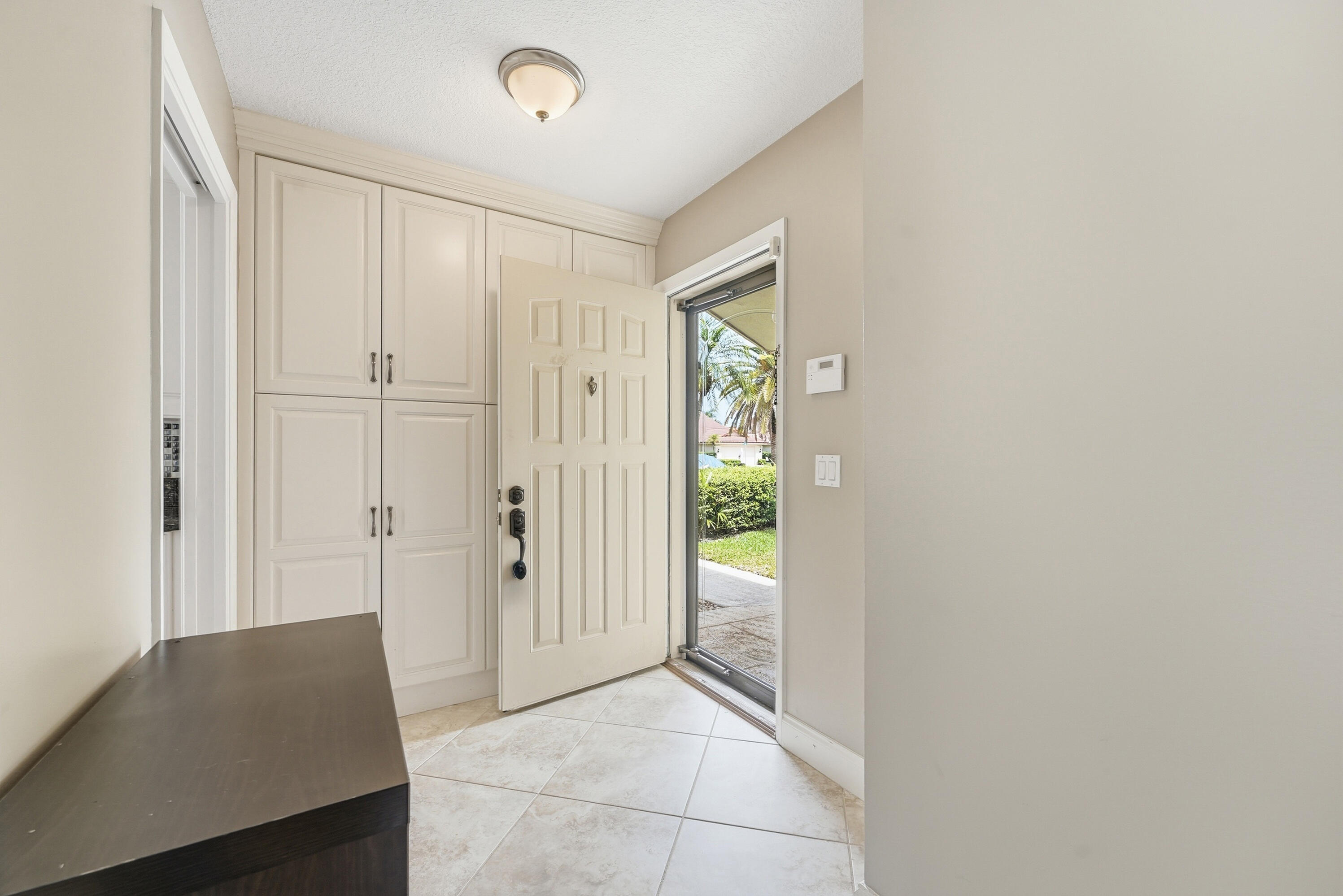 SARATOGA POINTE - Residential