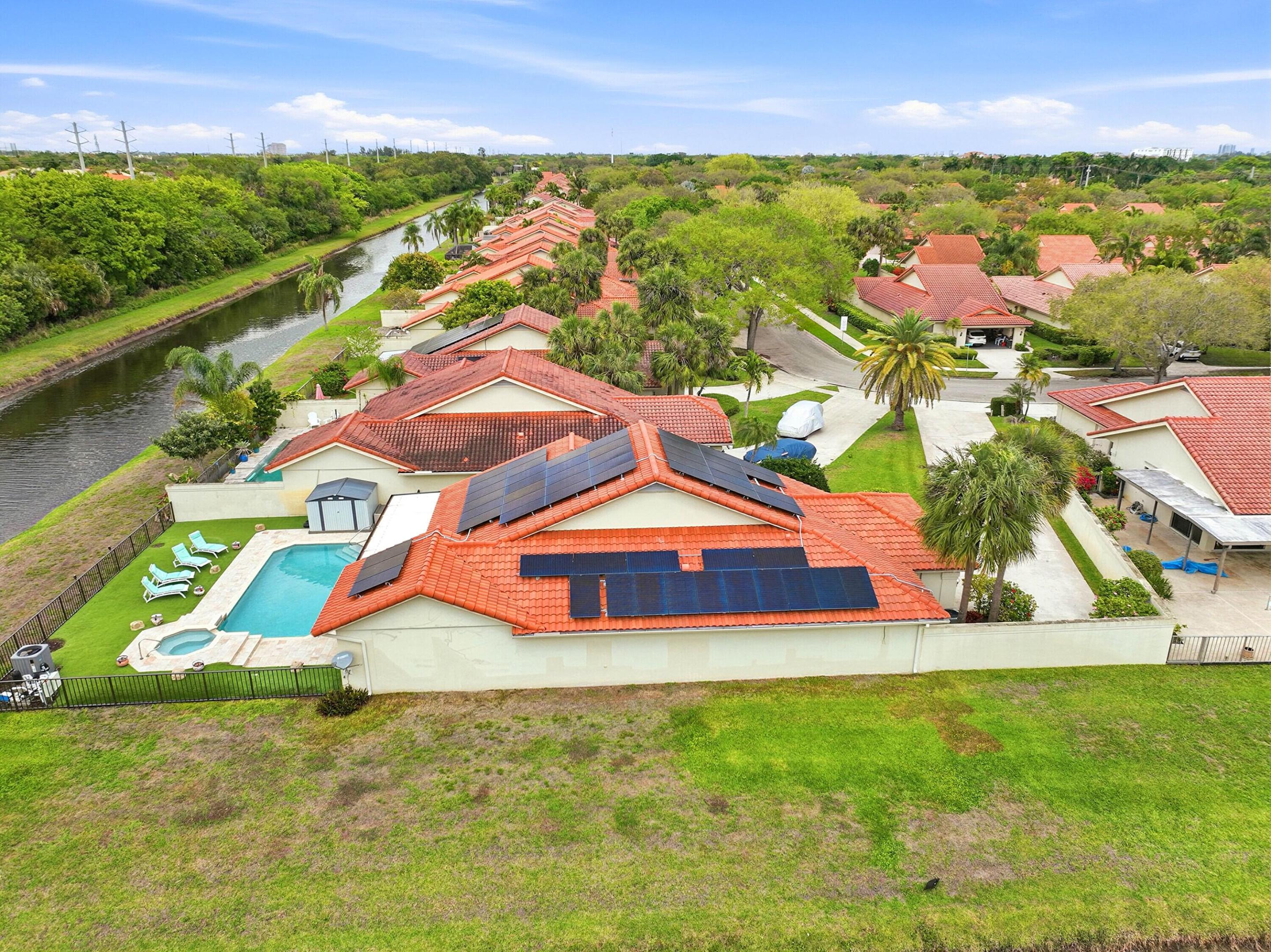 SARATOGA POINTE - Residential